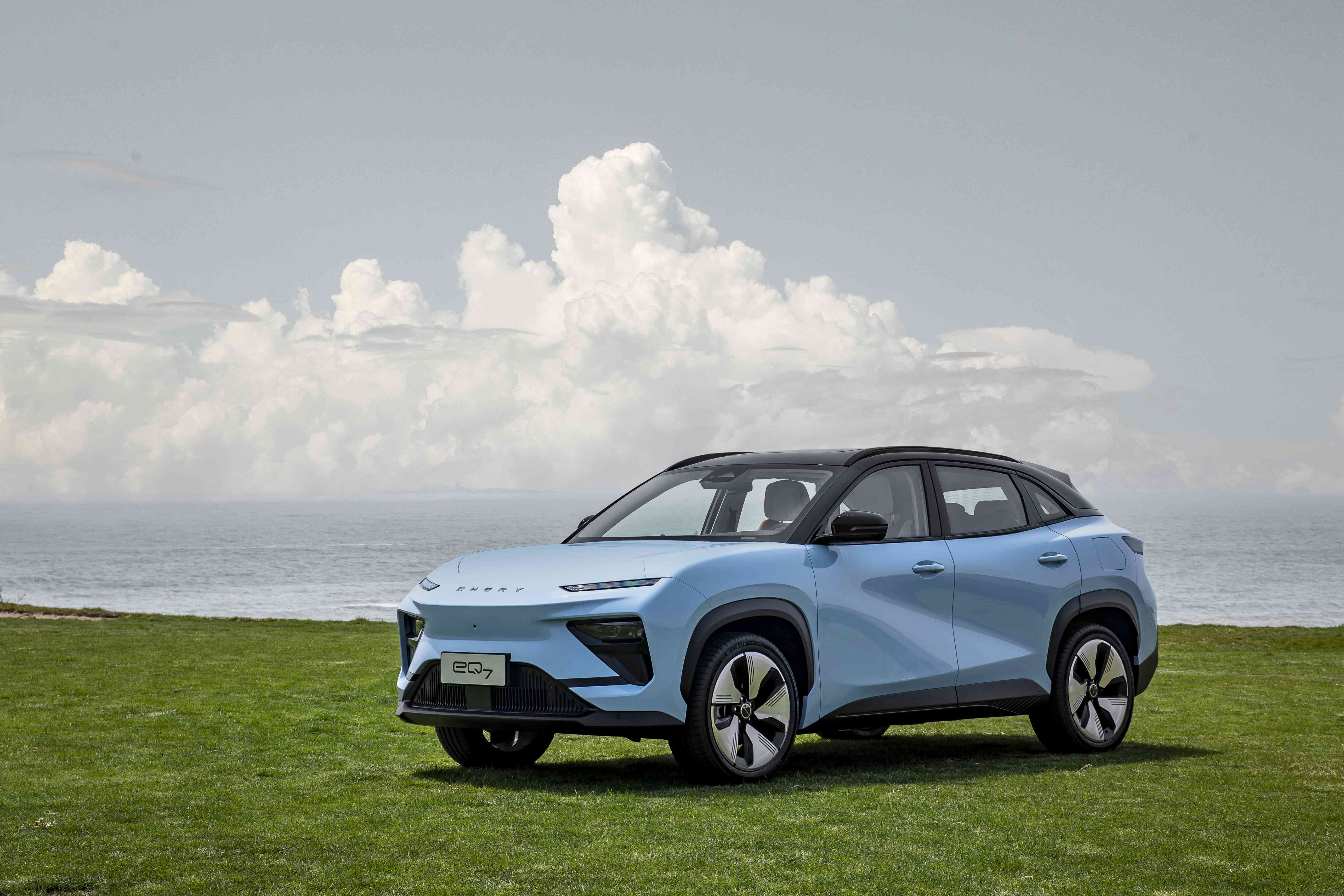 奇瑞新能源中型纯电SUV eQ7 即将首发亮相上海车展