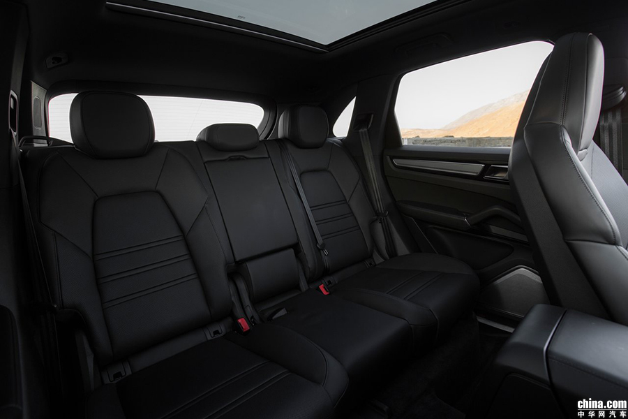 Cayenne 2018款 Turbo 4.0T 组图