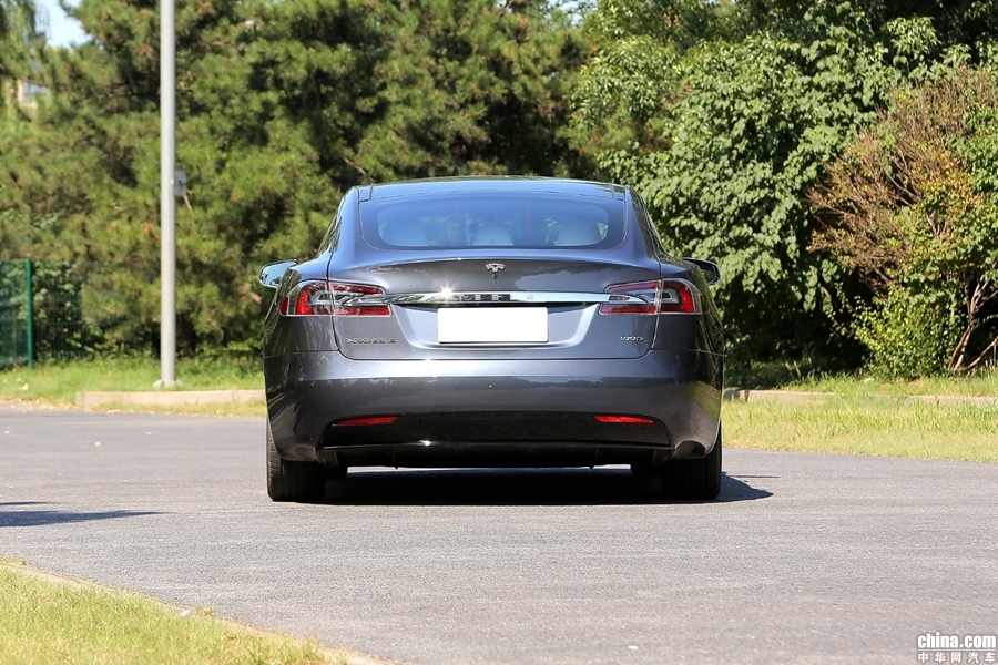 Model S 2017款 改款 100D 外观