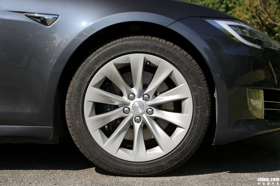 Model S 2017款 改款 100D 外观