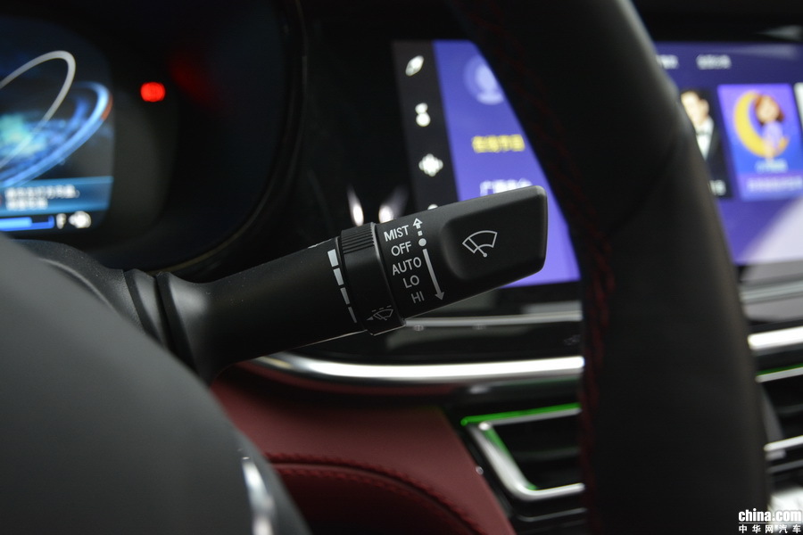 长安CS85 Coupe 2019款 2.0T 智版 内饰