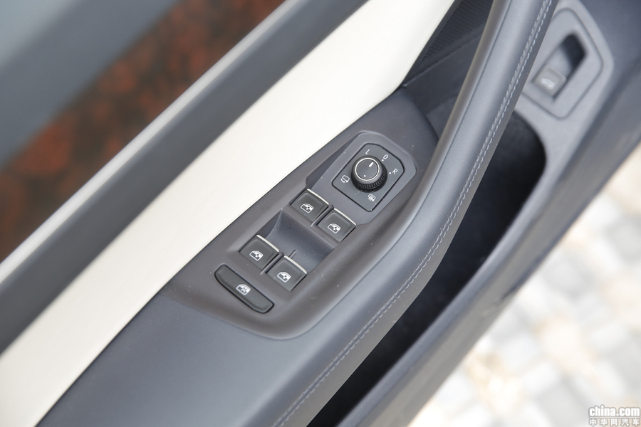 迈腾  2018款 380TSI DSG 旗舰型 内饰