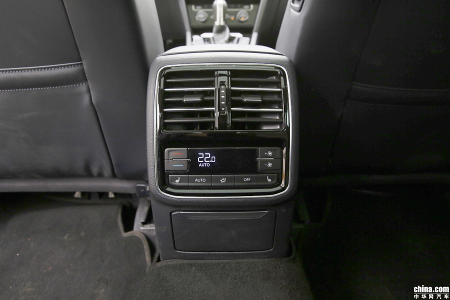迈腾  2018款 380TSI DSG 旗舰型 空间