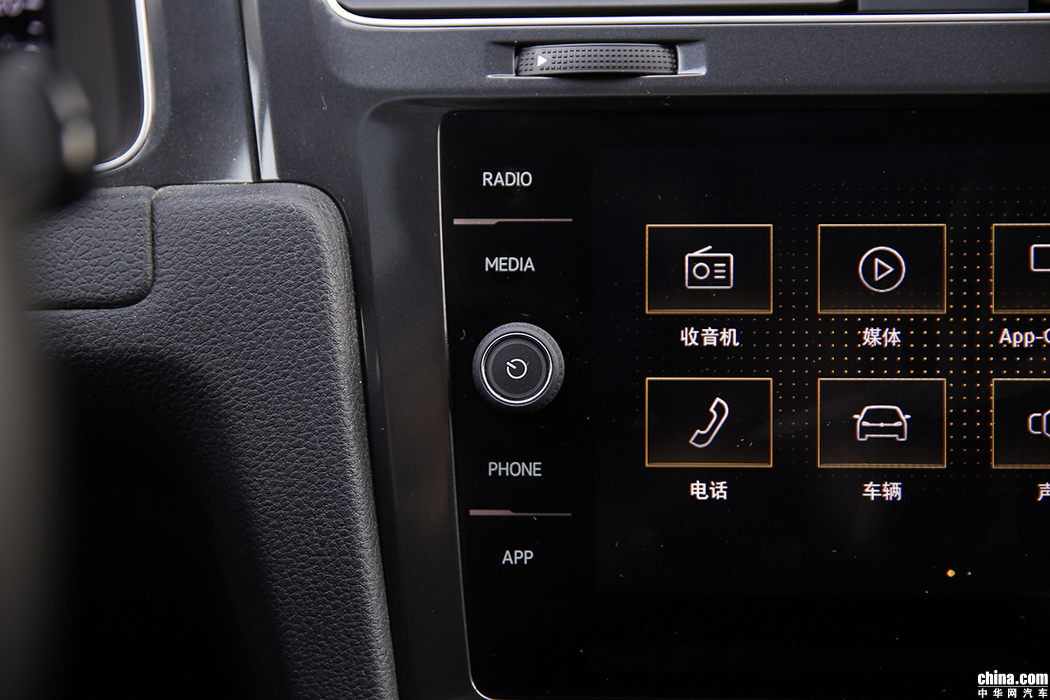 高尔夫  2018款 280TSI 自动旗舰型 内饰