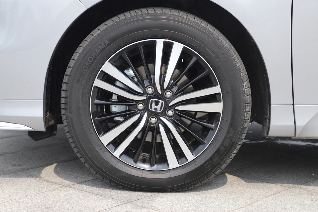 奥德赛 2019款 2.0L 锐·至尊版 外观