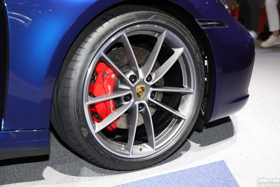 保时捷911 2019款 Carrera 4S Cabriolet 3.0T 外观