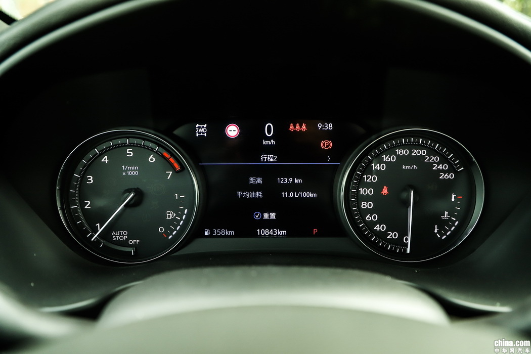 凯迪拉克XT4 2018款 28T 四驱铂金运动 内饰