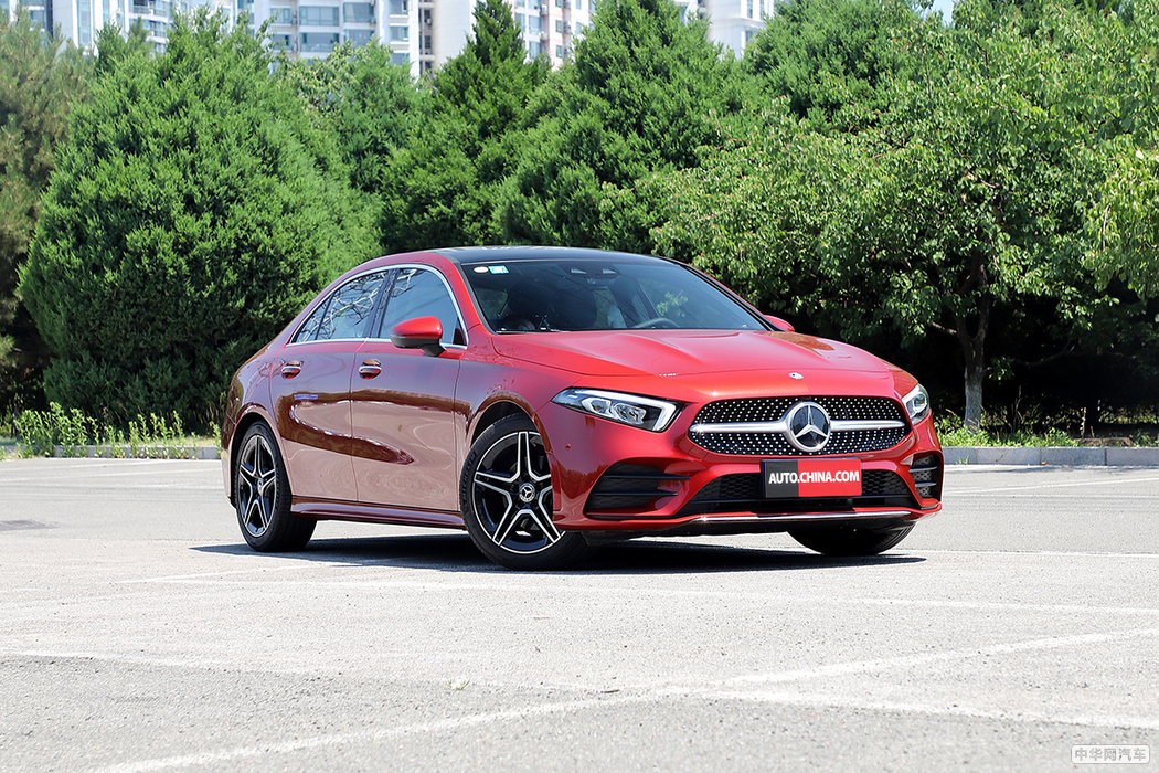 奔驰A级 2019款 A 200 L 运动轿车 外观