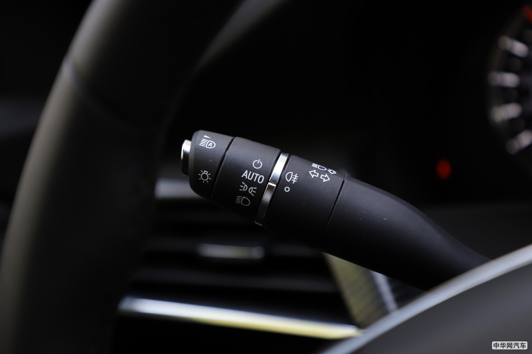 凯迪拉克CT6 2019款 28T 领先运动型 内饰