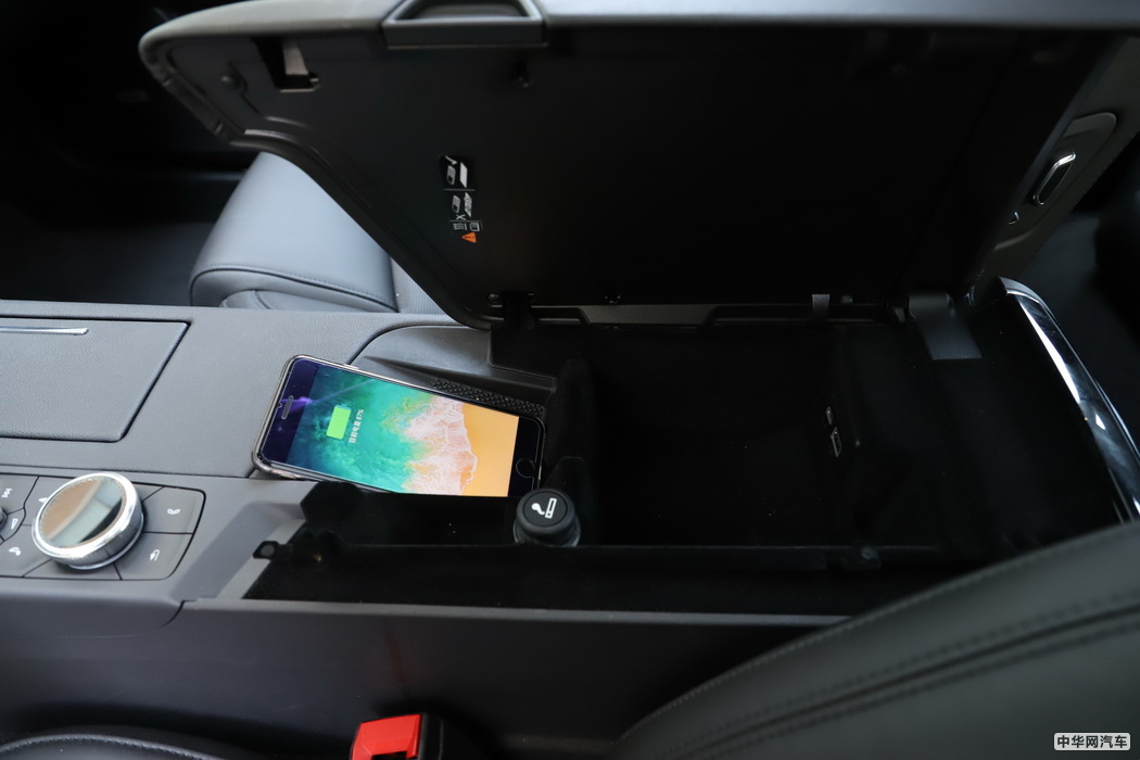 凯迪拉克CT6 2019款 28T 领先运动型 内饰