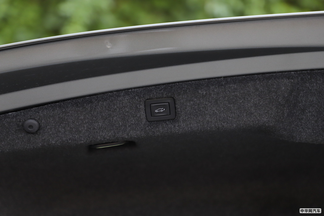 凯迪拉克CT6 2019款 28T 领先运动型 空间
