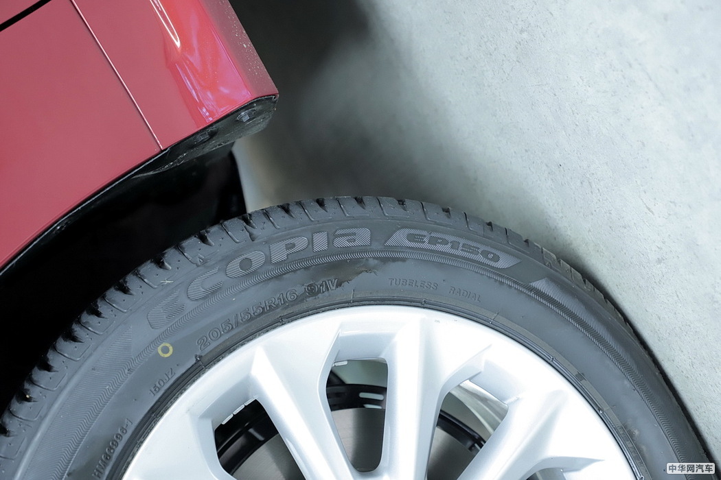 卡罗拉双擎E+ 2019款 1.8L 旗舰版 组图