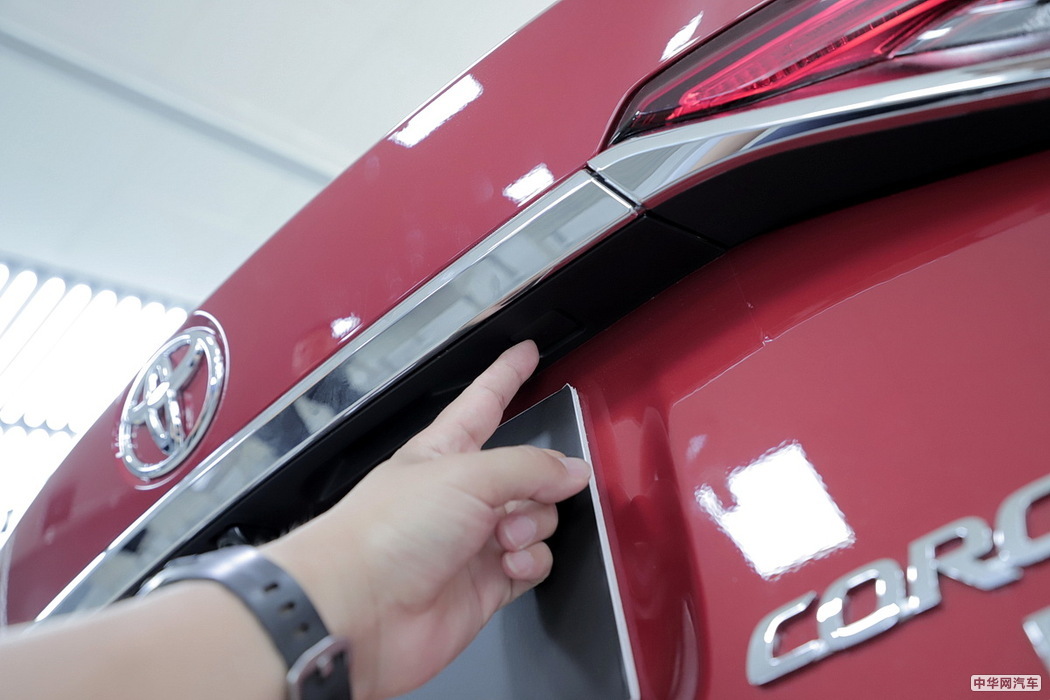 卡罗拉双擎E+ 2019款 1.8L 旗舰版 组图