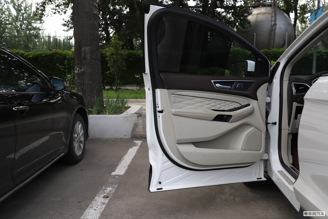 锐界 2019款 EcoBoost 245 四驱ST-Line 7座 内饰