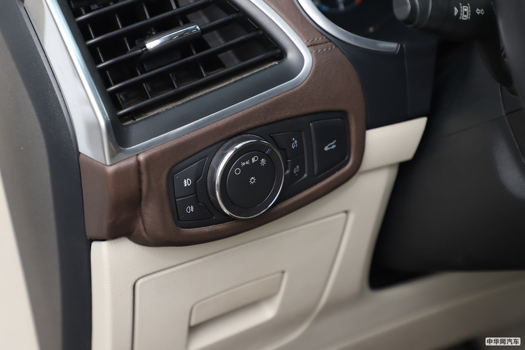 锐界 2019款 EcoBoost 245 四驱ST-Line 7座 内饰