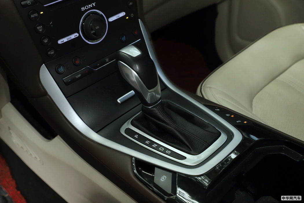 锐界 2019款 EcoBoost 245 四驱ST-Line 7座 内饰