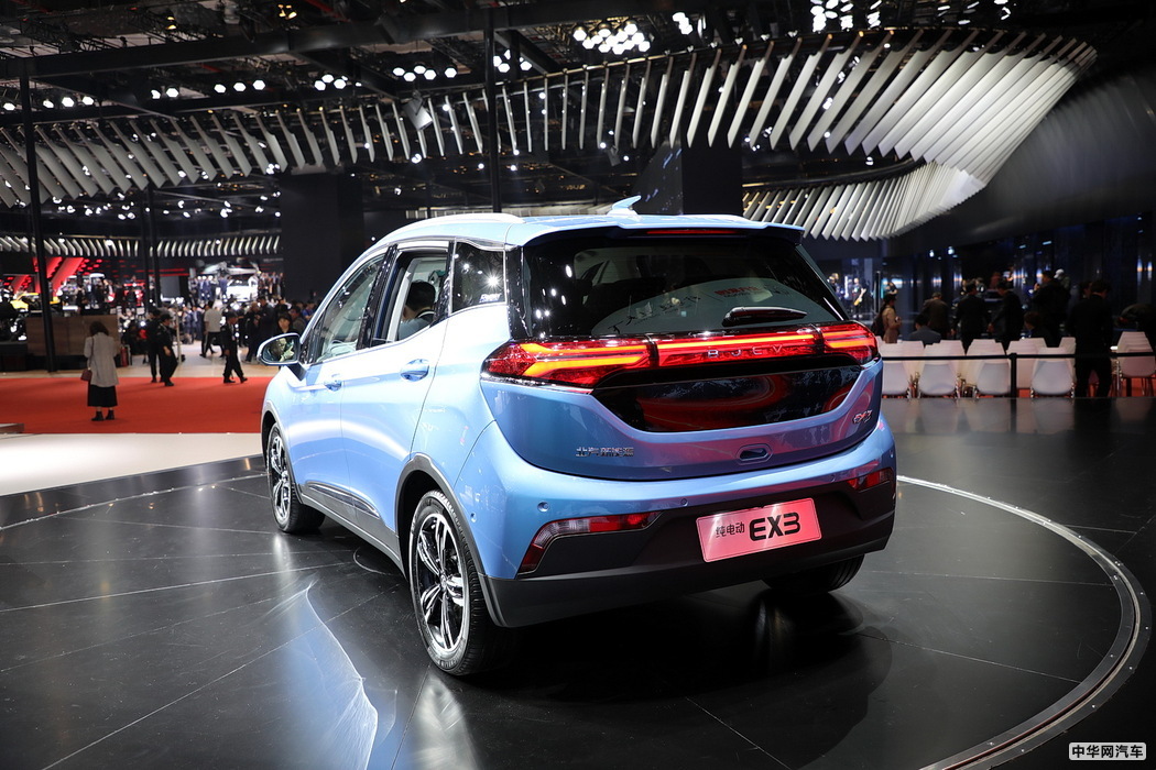北汽新能源EX3 2019款 R600 劲悦版 组图