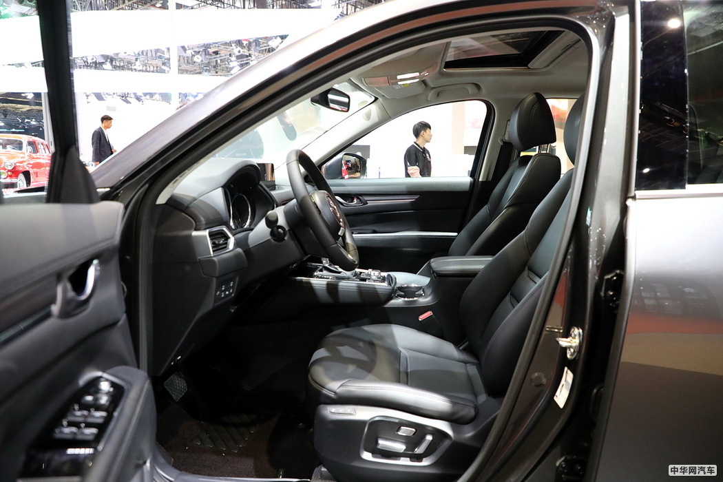 马自达CX-8 2019款 2.5L 四驱旗舰型 组图