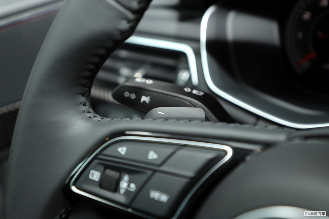 奥迪A4L 2020款 45 TFSI quattro 臻选动感型 组图