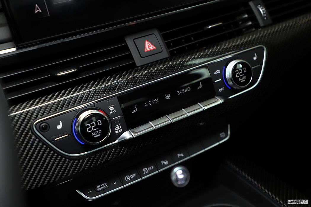 奥迪A4L 2020款 45 TFSI quattro 臻选动感型 组图