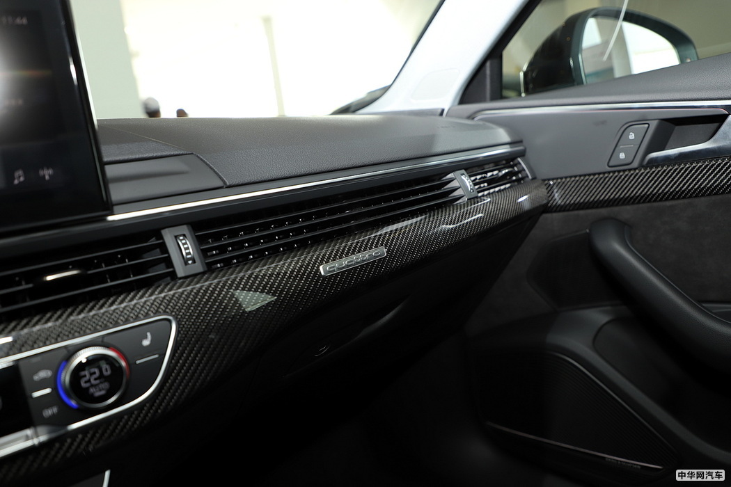 奥迪A4L 2020款 45 TFSI quattro 臻选动感型 组图