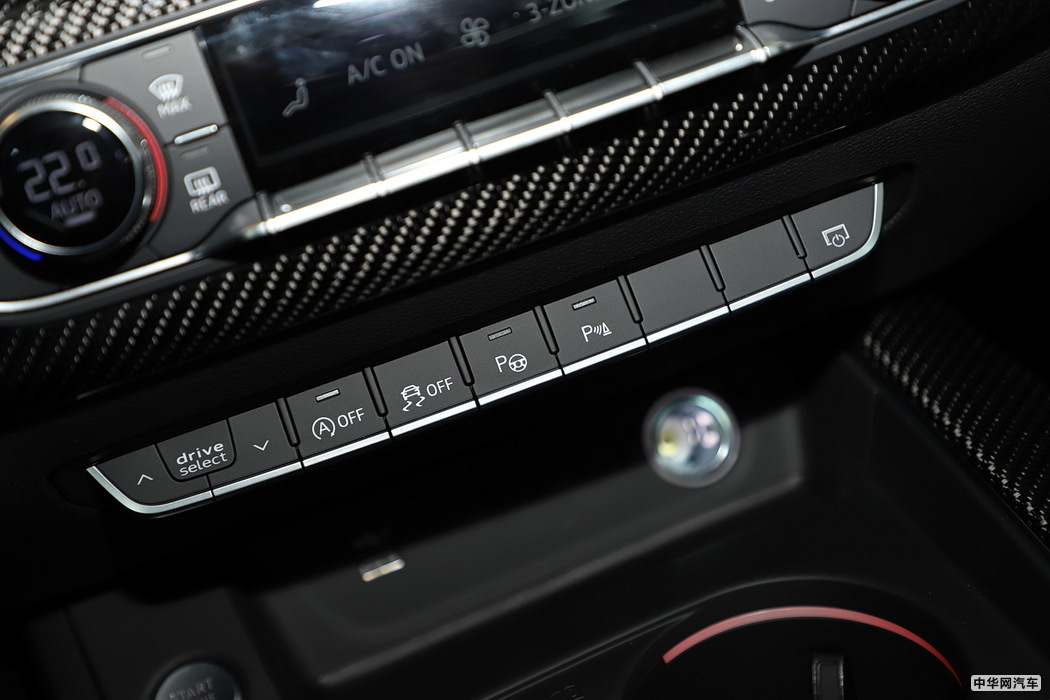 奥迪A4L 2020款 45 TFSI quattro 臻选动感型 组图