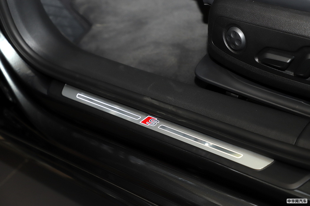 奥迪A4L 2020款 45 TFSI quattro 臻选动感型 组图