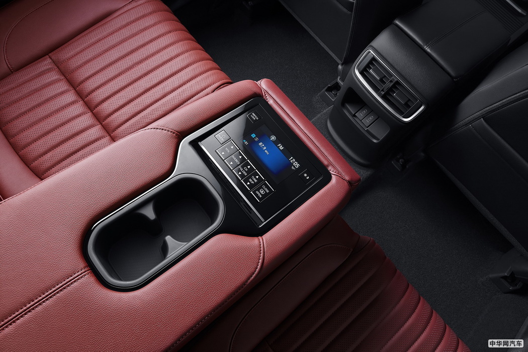皓影 2020款 240TURBO CVT四驱幻夜版 组图