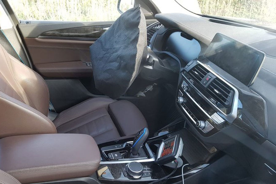 定位纯电动SUV 华晨宝马iX3续航里程可达440km