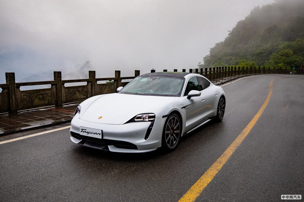 Taycan 2019款 Taycan Turbo S 组图