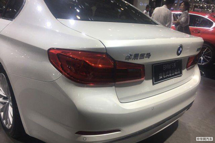 搭2.0T+8AT 全新宝马5系正式亮相青岛车展