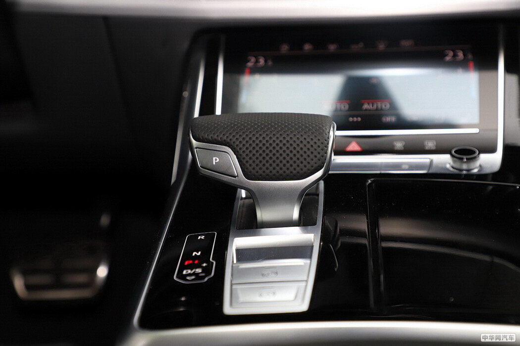 奥迪Q8 2019款 55 TFSI 尊享动感型 组图