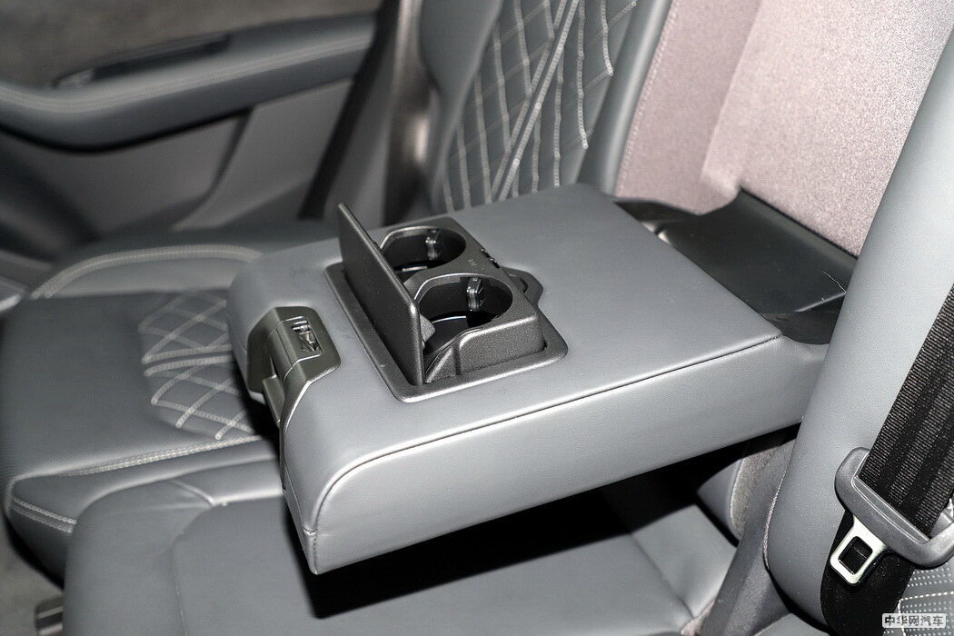 奥迪Q8 2019款 55 TFSI 尊享动感型 组图