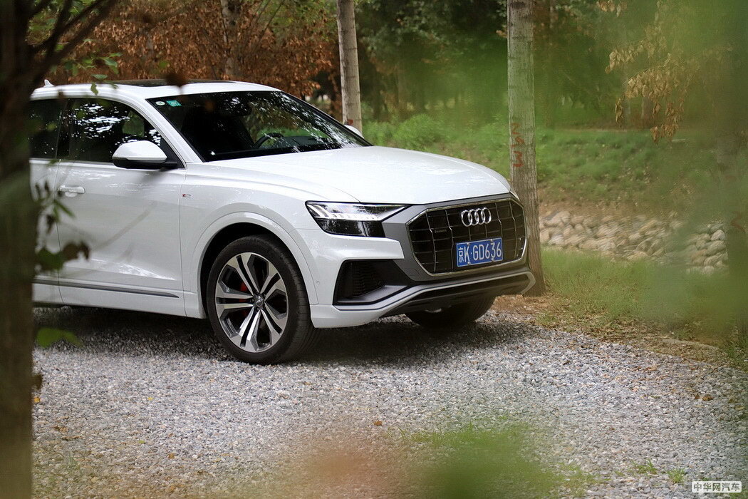 奥迪Q8 2019款 55 TFSI 尊享动感型 组图