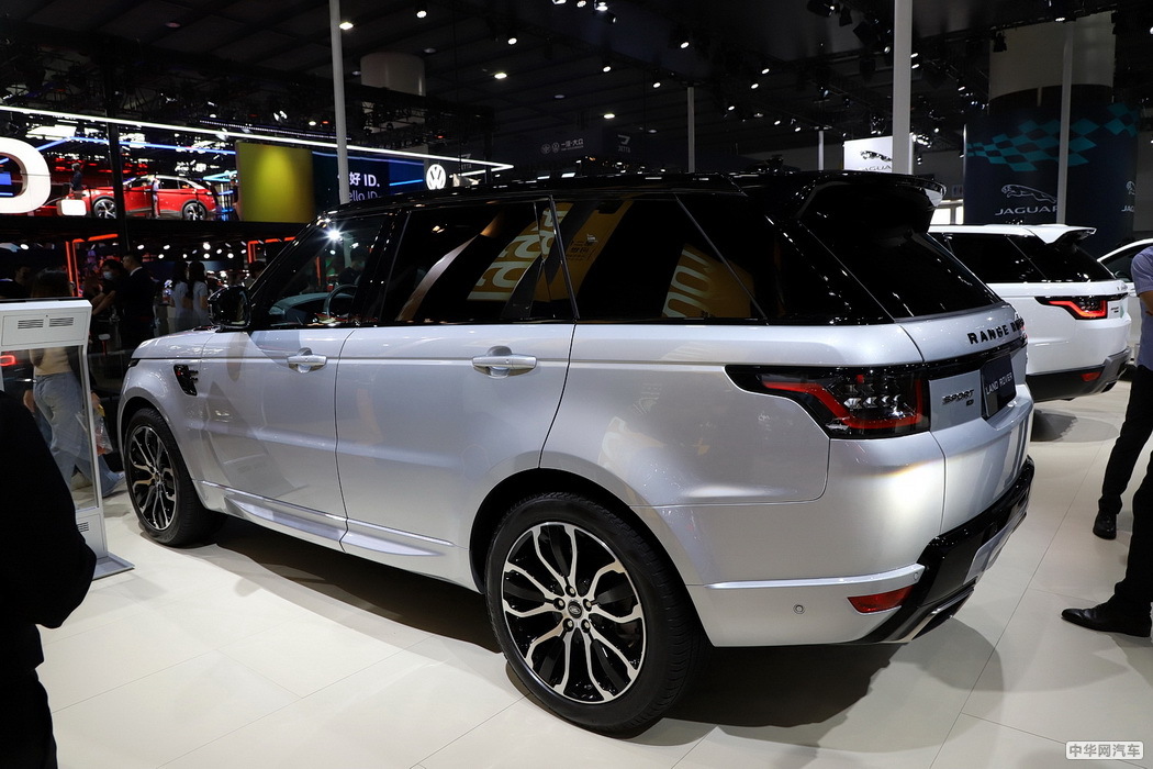 揽胜运动版 2021款 3.0 L6 HST 组图