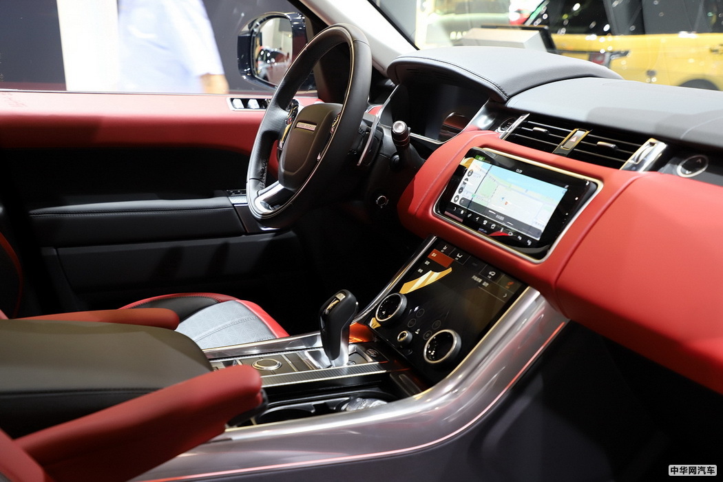 揽胜运动版 2021款 3.0 L6 HST 组图