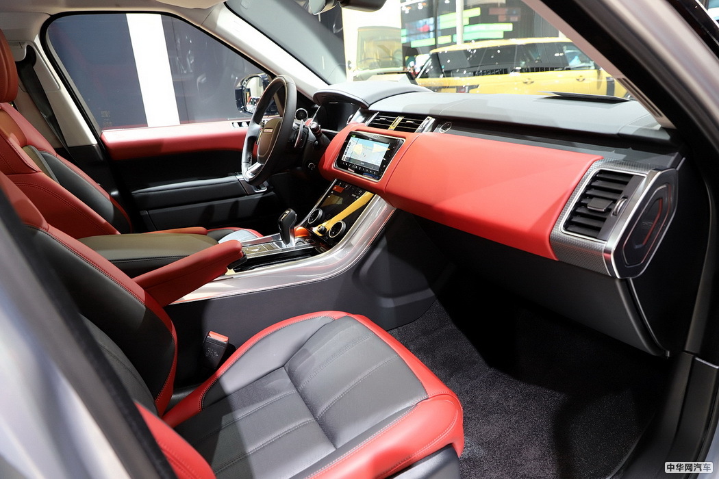 揽胜运动版 2021款 3.0 L6 HST 组图