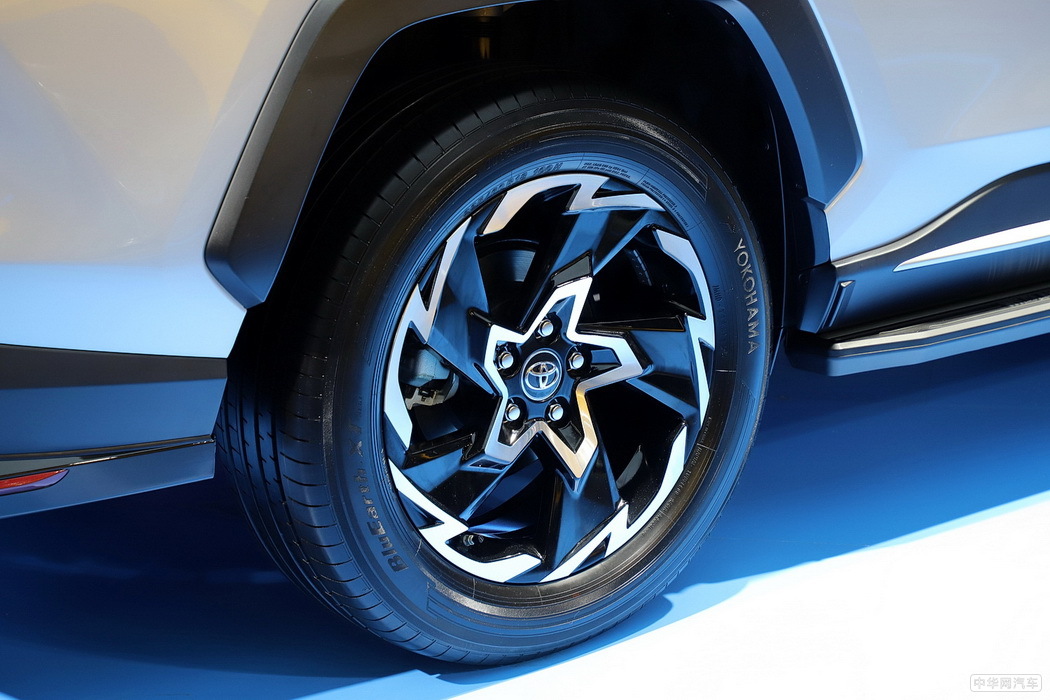 威兰达 2020款 双擎 2.5L CVT四驱豪华版 组图