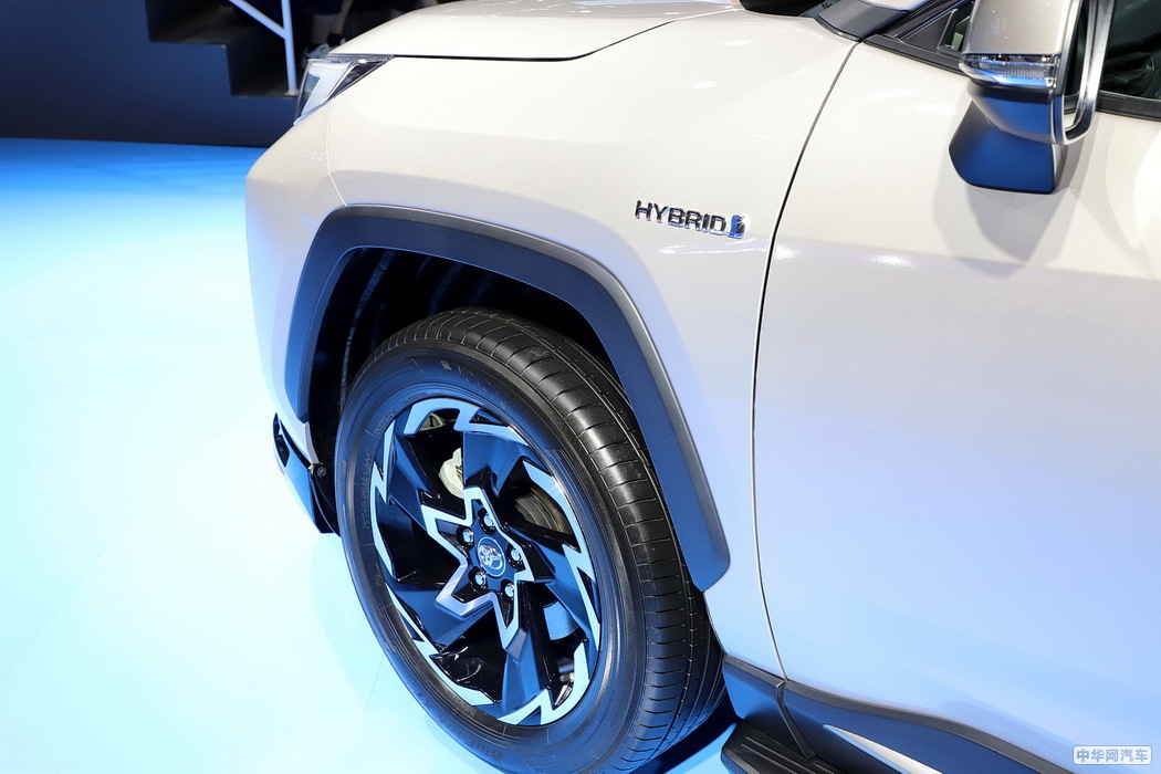威兰达 2020款 双擎 2.5L CVT四驱豪华版 组图