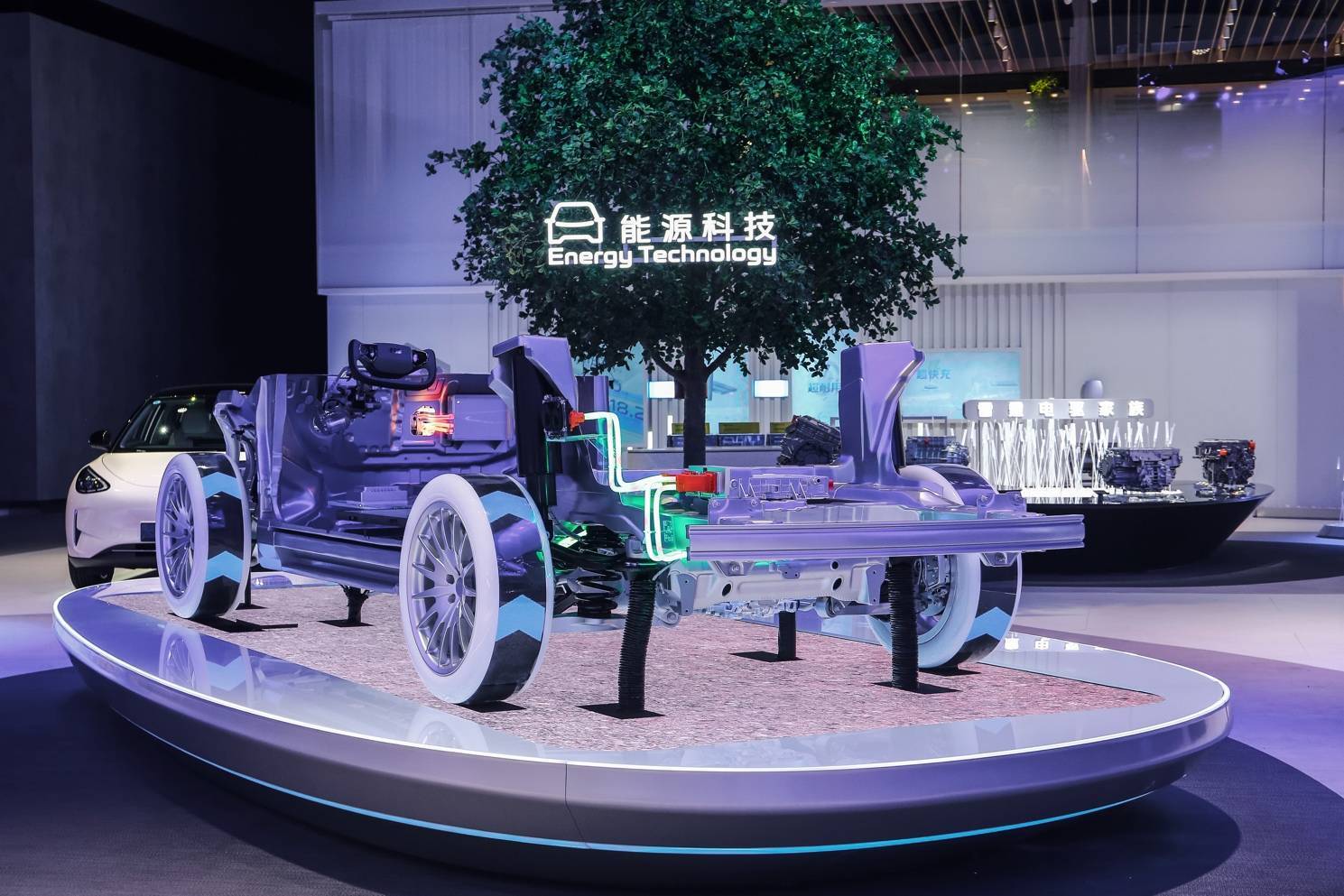 荣获多项权威评级榜单第一 吉利汽车发布2024年ESG报告